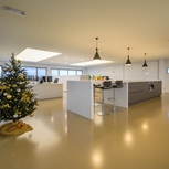 Villa met magazijn