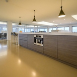 Villa met magazijn