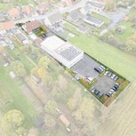 Villa met magazijn