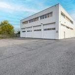 Villa met magazijn