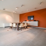 Villa met magazijn