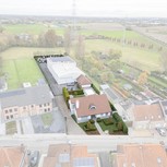 Villa met magazijn