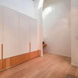 Villa met magazijn